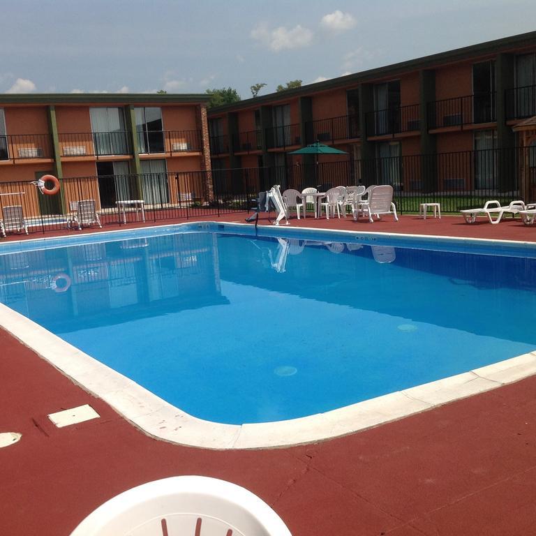 Baymont By Wyndham Salem Roanoke Area Hotel Bagian luar foto